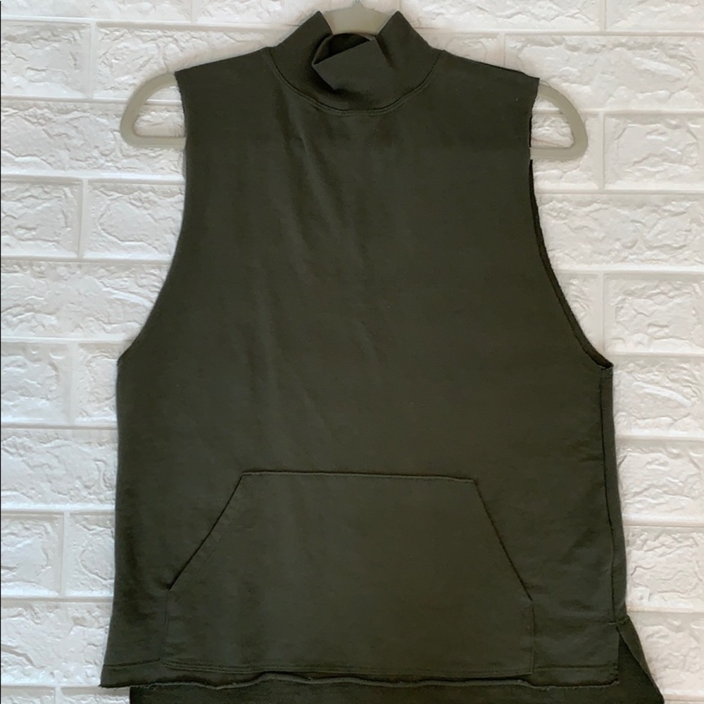 Forever 21 Athletics Muscle Tank